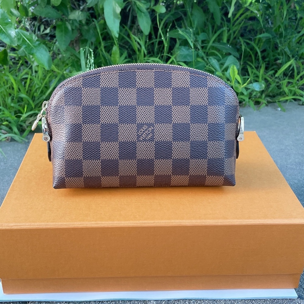 💗SOLD💗 LV cosmetic pouch